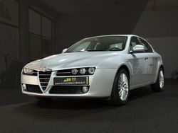 Cinzento Usado 2010 Alfa Romeo 159 Distinctive Sedan | € 7.800 (Preço justo)