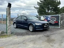 Azul Usado 2018 Audi A3 | € 23.350 (Preço elevado)