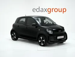 Preto Usado 2021 Smart ForFour Electric Drive Passion | € 12.990 (Preço justo)