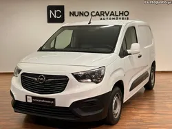 Branco Usado 2019 Opel Combo Innovation Monovolume | € 13.450 (Preço elevado)
