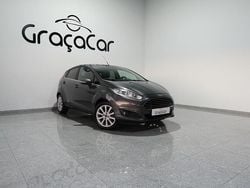 Cinza Usado 2016 Ford Fiesta Titanium Citadino | € 10.900 (Preço justo)