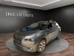 Cinza Usado 2015 Citroën C4 Cactus PureTech Citadino | € 9.999 (Preço justo)