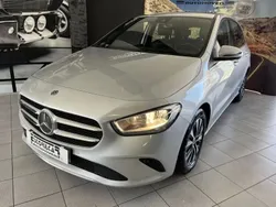 Cinza Usado 2020 Mercedes B180 Business Monovolume | € 24.800