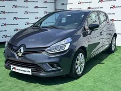 Cinzento Usado 2019 Renault Clio IV LIMITED | € 13.750 (Preço justo)