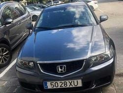 Usado 2004 Honda Accord Sedan | € 2.500