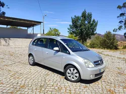 Usado 2004 Opel Meriva Monovolume | € 2.600