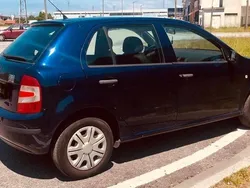 Azul Usado 2005 Skoda Fabia Citadino | € 2.450 (Bom preço)