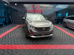 Cinzento Usado 2020 Peugeot 5008 GT-line Monovolume | € 27.900 (Preço elevado)