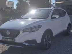 Branco Usado 2021 MG ZS Luxury Sedan | € 21.800 (Preço elevado)