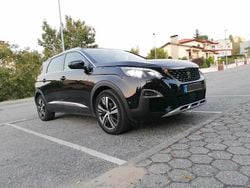 Preto Usado 2019 Peugeot 5008 Monovolume | € 21.900 (Preço justo)