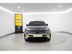 Cinzento Novo 2024 Renault Mégane Iconic SUV | € 43.980 (Caro)