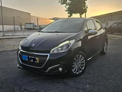 Usado 2016 Peugeot 208 Style Citadino | € 10.250 (Bom preço)