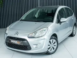 Cinzento Usado 2011 Citroën C3 Attraction Citadino | € 7.740 (Preço justo)