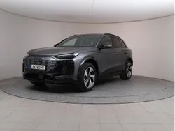 Cinzento escuro metalizado Usado 2024 Audi Q6 e-tron Performance SUV | € 59.900