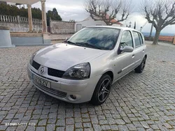 Usado 2005 Renault Clio II Sedan | € 2.600 (Preço elevado)