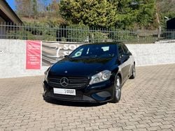 Preto Usado 2015 Mercedes A160 Style | € 14.990 (Preço justo)