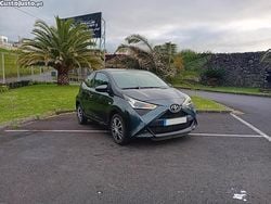 Cinza Usado 2021 Toyota Aygo X-play Citadino | € 13.900 (Caro)