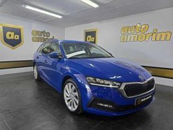 Azul Usado 2022 Skoda Octavia Carrinha | € 25.990 (Preço justo)