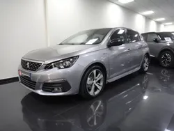 Cinzento Usado 2020 Peugeot 308 GT-line Citadino | € 14.900 (Bom preço)