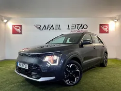 Cinza Usado 2023 Kia e-Niro SUV | € 29.750 (Preço justo)