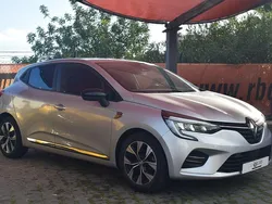 Cinza Usado 2022 Renault Clio V LIMITED | € 15.850 (Preço justo)