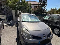Usado 2009 Renault Clio II Sedan | € 3.300