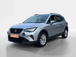 Cinza Usado 2023 Seat Arona Style SUV | € 16.990 (Preço justo)