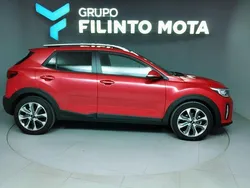 Vermelho Usado 2024 Kia Stonic SUV | € 18.230 (Preço justo)