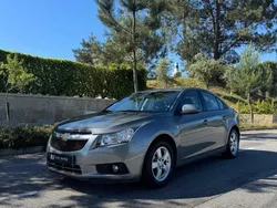 Cinza Usado 2011 Chevrolet Cruze LS Sedan | € 5.900