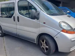 Cinzento Usado 2003 Renault Trafic Expression Van | € 4.750