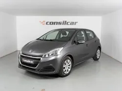 Cinza Usado 2018 Peugeot 208 Active Citadino | € 9.980 (Bom preço)
