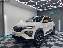 Branco Usado 2021 Dacia Spring Comfort Plus Citadino | € 10.750 (Preço elevado)