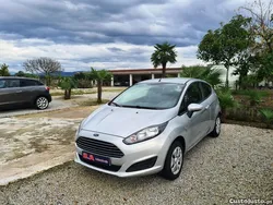 Cinza Usado 2013 Ford Fiesta Citadino | € 6.700