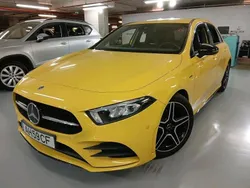 Amarelo Usado 2021 Mercedes A180 AMG line | € 27.400