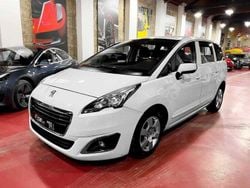 Branco Usado 2017 Peugeot 5008 Active Monovolume | € 9.990 (Super Preço)