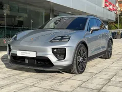 Prata dolomite metalizado Novo 2024 Porsche Macan SUV | € 103.900 (Preço justo)