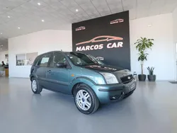 Verde Usado 2002 Ford Fusion | € 4.900