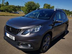 Cinzento Usado 2018 Peugeot 2008 SUV | € 12.350 (Preço justo)