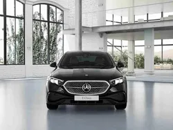 Preto Novo 2025 Mercedes E300 Sedan | € 83.070 (Caro)