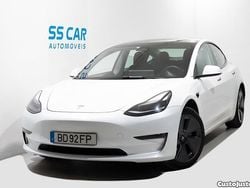 Branco Usado 2023 Tesla Model 3 Sedan | € 29.990 (Preço justo)