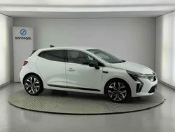 Branco Usado 2024 Mitsubishi Colt | € 17.700 (Preço justo)