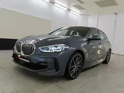 Cinza Usado 2021 BMW 118 Executive Citadino | € 23.990 (Preço elevado)