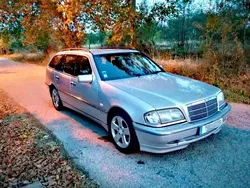 Cinzento Usado 2001 Mercedes C220 Carrinha | € 2.950