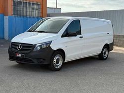 Branco Usado 2022 Mercedes e-Vito Monovolume | € 17.890