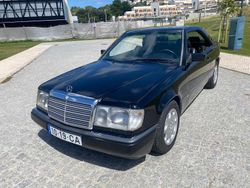 Preto Usado 1993 Mercedes E220 Coupé | € 12.850