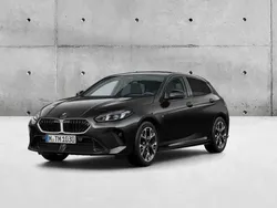 Preto sapphire metalizada Novo 2024 BMW 120 Citadino | € 53.215