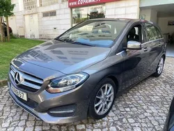 Cinza Usado 2015 Mercedes B180 Urban Monovolume | € 14.100 (Bom preço)
