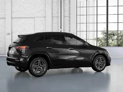 Preto Novo 2025 Mercedes GLA250 SUV | € 67.275
