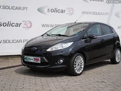 Preto Usado 2012 Ford Fiesta Titanium Citadino | € 8.500 (Preço justo)