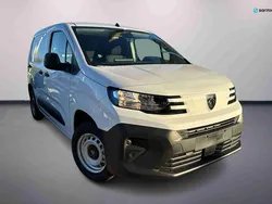 Branco Novo 2024 Peugeot Partner Monovolume | € 24.500